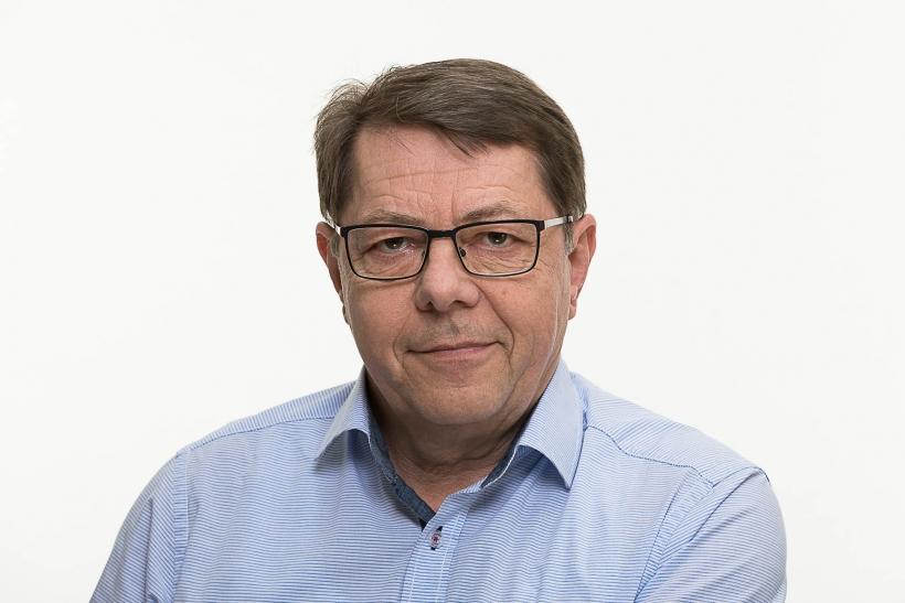  Dr. phil. Frank  Hartmann 
