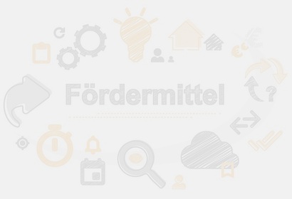 In dem Bild sieht man in der Mitte fett geschrieben, das Wort Fördermittel und drum herum sind viele verschiedene Symbole zu sehen.