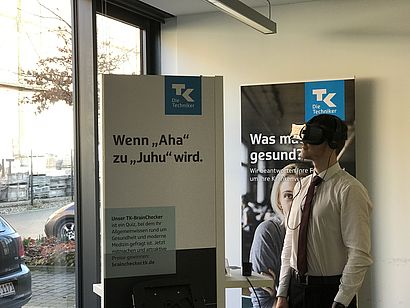 VR TK Lounge GB VR