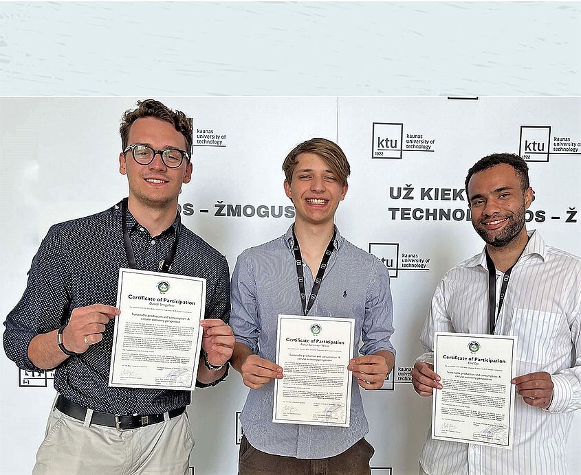 Foto Studierende Zertifikat bea Studierende mit Zertifikat