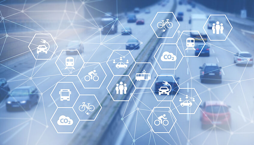 Wissenschaftswoche Collage mit Foto von Autobahn und Grafik mit verschiedenen Verkehrsteilnehmern