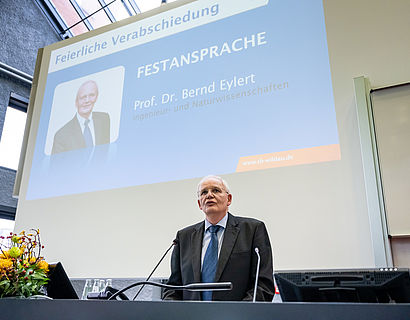 Prof. Bernd Eylert bei feierlicher Verabschiedung 2021 Fachbereich INW