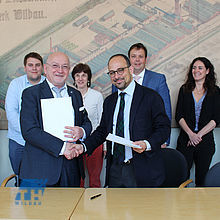Vertrag über Master-Doppelabschlüsse bei internationalen Management-Studiengängen mit der Universität von Cordoba/Spanien unterzeichnet