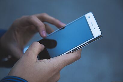 Smartphone halten