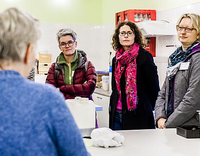 In der ersten Ausgabe der Veranstaltungsreihe "Profs on Tour" waren Wissenschaftler eingeladen, Unternehmen der Ernährungswirtschaft in der Gemeinde Vierlinden im Landkreis Märkisch-Oderland zu besuchen.