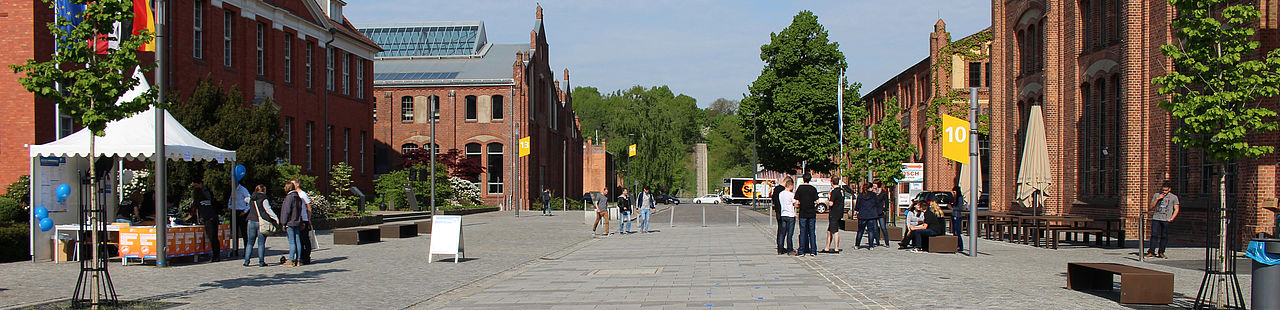 Ludwig-Witthöft-Platz ist der zentrale Campusplatz 