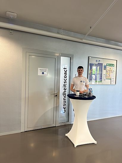 Gesundheitsbotschafter Begrüßung zum Hautscreening Gesundheitsbotschafter Begrüßung zum Hautscreening