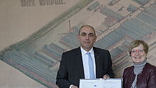 20240124_TH_News_Koop_RKI_THW Unterzeichnung des Kooperationsvertrags der TH Wildau, vertreten durch die Präsidentin Prof. Ulrike Tippe, und des Robert Koch-Instituts, vertreten durch den Präsidenten Prof. Lars Schaade.