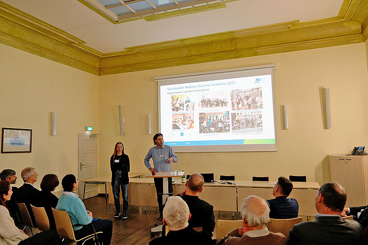 Sustainable Mobility Acadamy