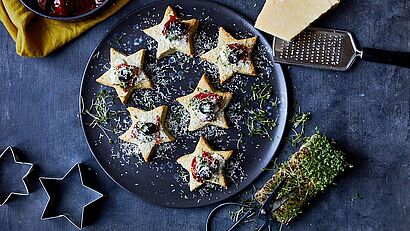 Vorspeise aus herzhaften Parmesansternen