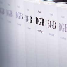 Verwaltung und Recht (LL. B.)