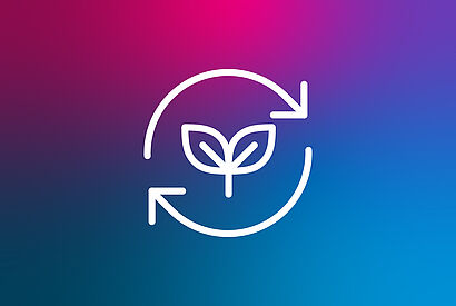Icon für nachhaltige Werteschöpfung mit einer symbolisch dargestellten Pflanze, zwei Pfeilen zur Darstellung eines Kreislaufs auf pink-lila-blauem Hintergrund