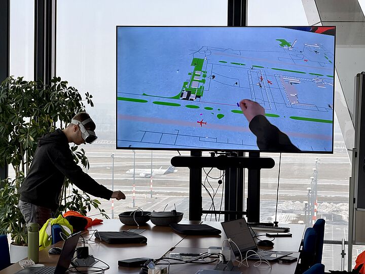 3D-Lageplan des BER wird auf Monitor abgebildet