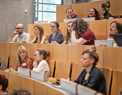 Promovierende und Promotionsinteressierte beim Promotionstag 2025