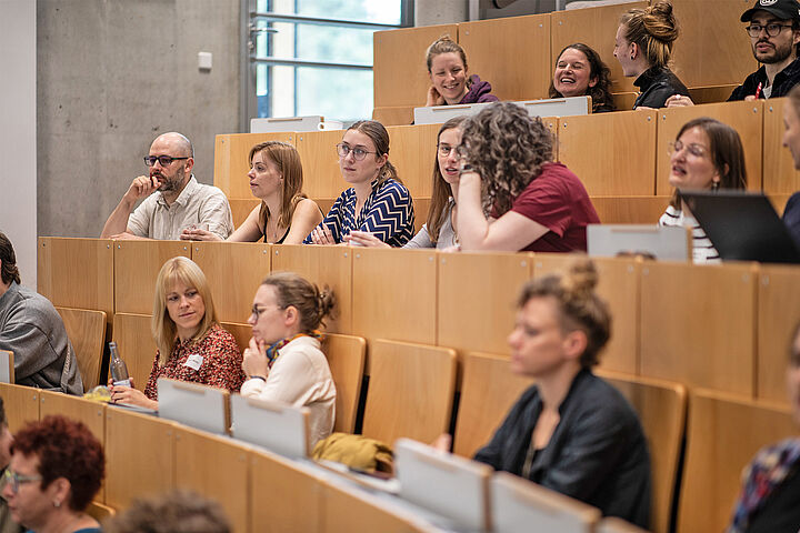 Promovierende und Promotionsinteressierte beim Promotionstag 2025