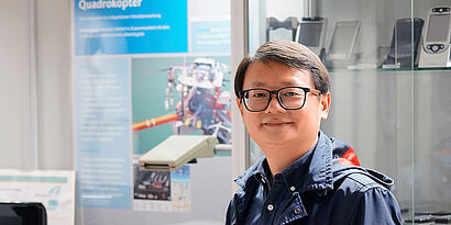 Prof. Xiang Liu in einem Labor