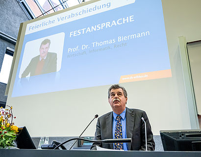 Prof. Thomas Biermann bei der feierlichen Verabschiedung 2021 Fachbereich WIR