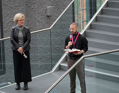 TH-Wildau-Präsidentin Prof. Ulrike Tippe und Ray Trautwein, Leiter des Vareer Service, bei der Eröffnung der THCONNECT 2025