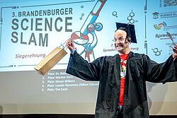 Zeige Deine Leidenschaft für Wissenschaft! – Werde Slammer*in beim 4. Brandenburger Science Slam 2025