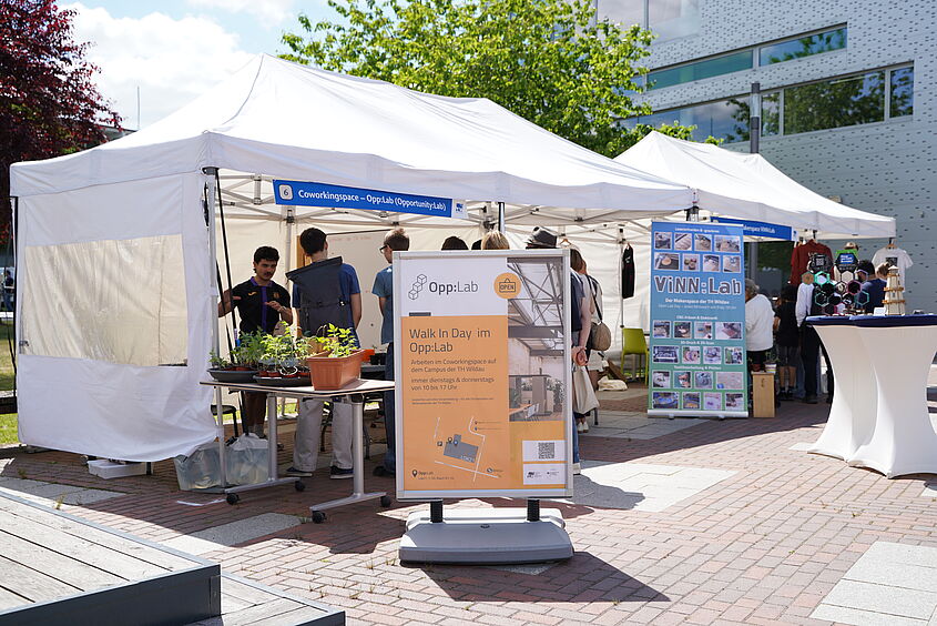Foto vom Informationsstand der FG Inno am HIT 2026