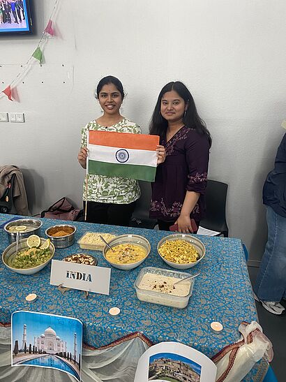 Indische Studierende auf dem Internationalen Nachmittag