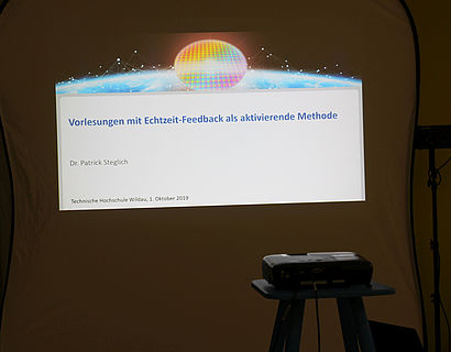 Titel: "Vorlesungen mit Echtzeit-Feedback"