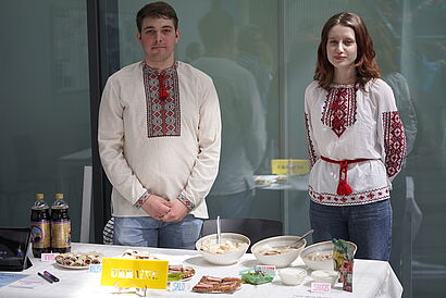 Traditionel Ukrainische Kleidung