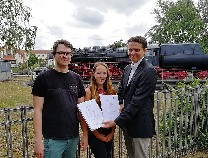 Übergabe Bachelorurkunden an die ersten Absolventen des Studienganges Verkehrssystemtechnik