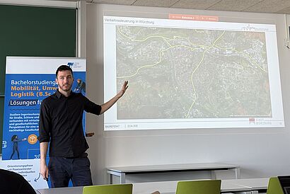 Der Referent beim 40. Verkehrswissenschaftlichen Kolloquium Wildau
