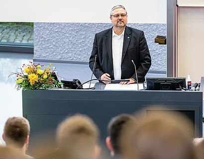 Dr.-Ing. Andreas Hotes bei feierlicher Verabschiedung 2021 Fachbereich INW