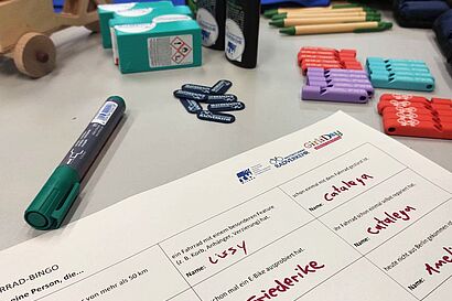 Kennlern-Bingo und Pfeifen aus dem 3D-Drucker