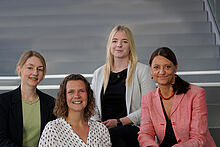 Newsbild_TH_20231023 Das Team des neuen Karrierezentrums für professorale Entwicklung an der TH Wildau freut sich, Interessierte auf dem Weg zu einer Professur zu begleiten (v.l.: Ilona Kunkel, Susan Bettac, Lisa Hettler, Susanne Voltmer).