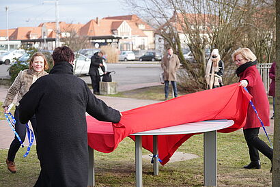 Eröffnung Erinnerungsort  Enthüllung 1