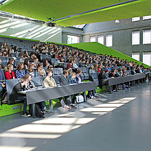 Schnuppervorlesungen, Workshops und Schülerlabore am Zukunftstag für Mädchen und Jungen