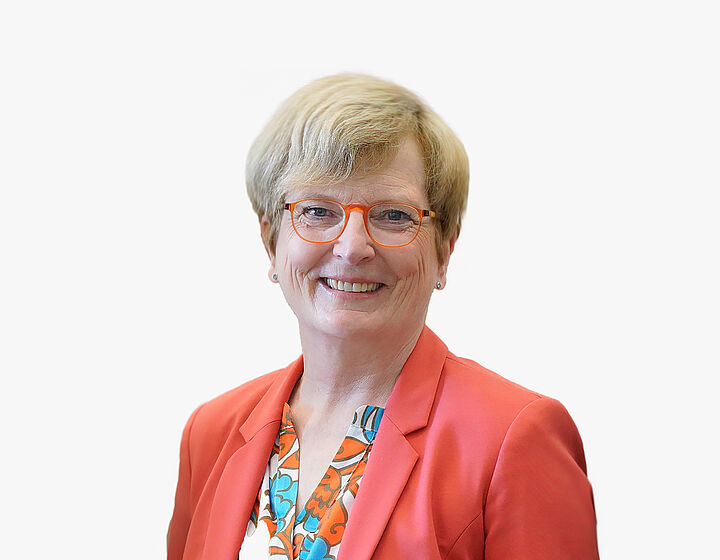 Portraitbild der Präsidentin vor weißem Hintergrund