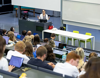 Studierende im Hörsaal