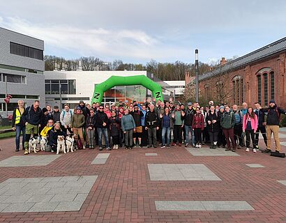 Startbild der gemütlichen 25-KM-Runde der Kleeblattwanderung 2005 der TH Wildau 