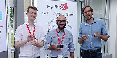 Das HyPhoX-Team Dr. Martin Paul, PD Dr. Dr.-Ing. habil. Patrick Steglich und Christoph Schumann.