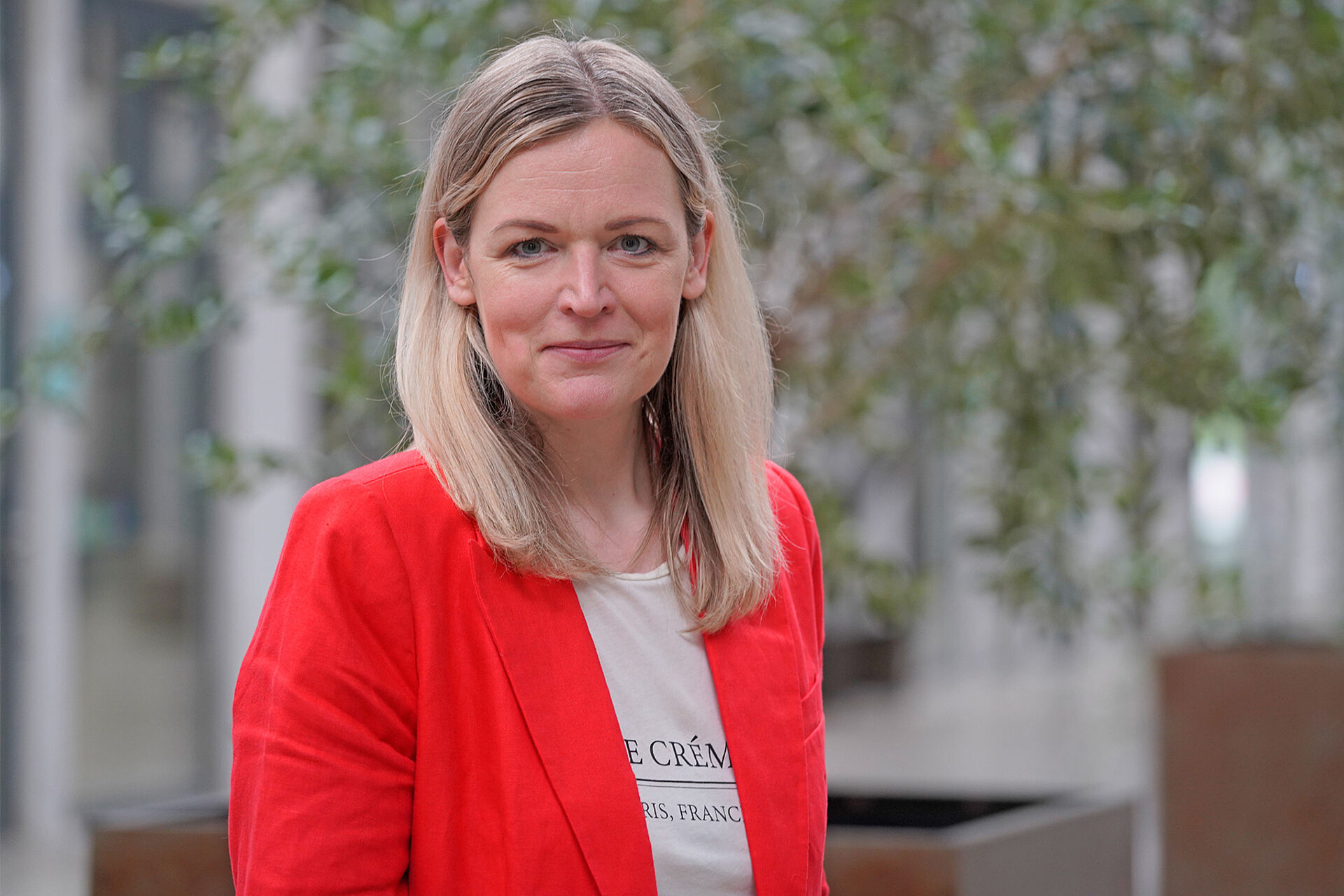Prof. Verena Klapschus Prof. Verena Klapschus