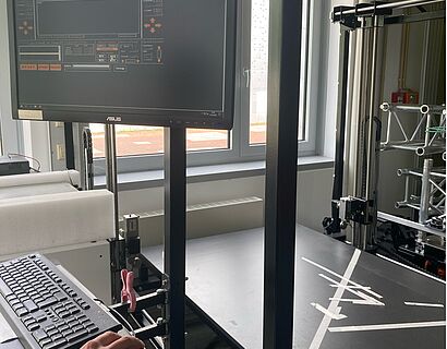 Heissdrahtschneidemaschine